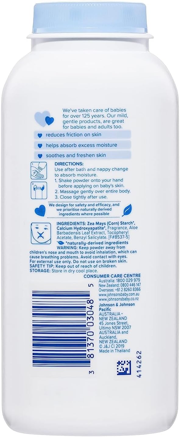 Johnson's Baby Powder with Naturally Derived Cornstarch Aloe & Vitamin E, Hypoallergenic, 9 oz