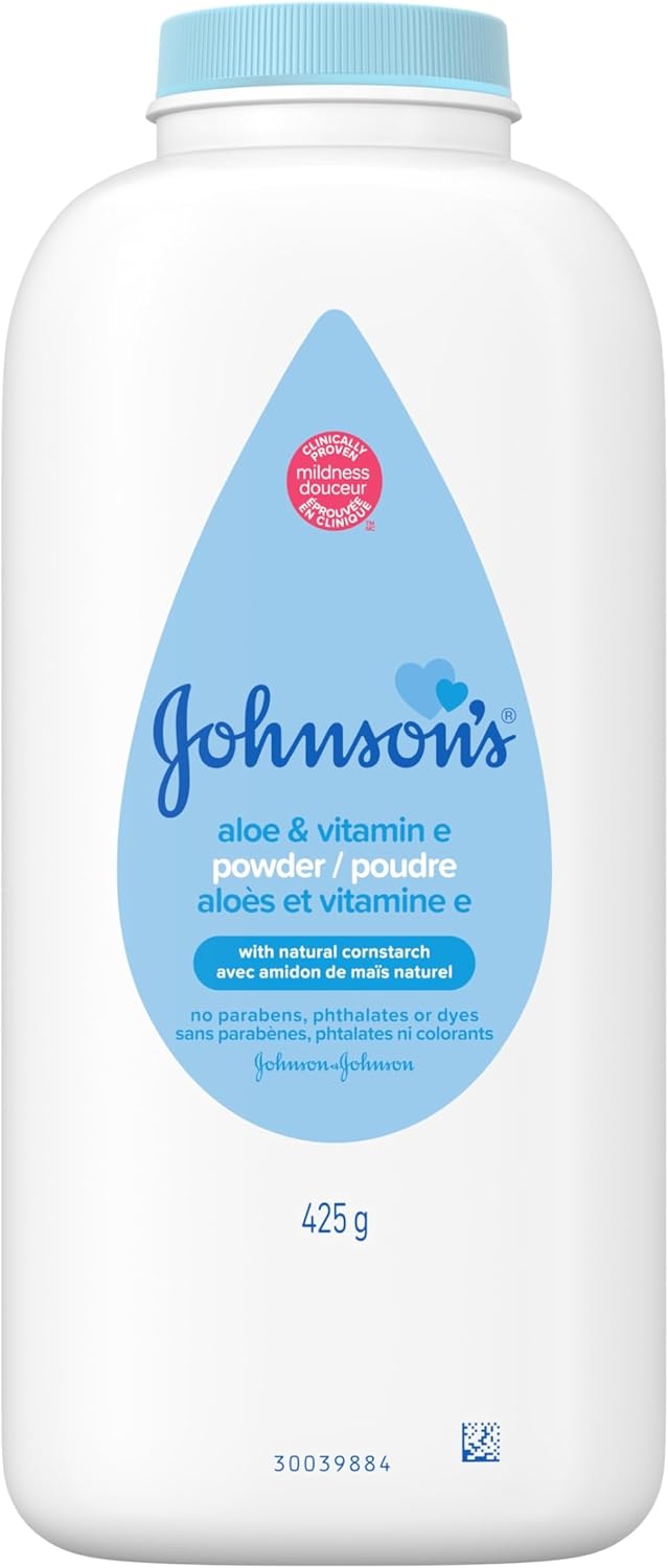 Johnson's Baby Powder, Naturally Derived Cornstarch with Aloe & Vitamin E for Delicate Skin, Hypoallergenic and Free of Parabens, Phthalates, and Dyes for Gentle Baby Skin Care, 15 oz