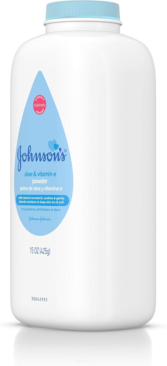 Johnson's Baby Powder, Naturally Derived Cornstarch with Aloe & Vitamin E for Delicate Skin, Hypoallergenic and Free of Parabens, Phthalates, and Dyes for Gentle Baby Skin Care, 15 oz