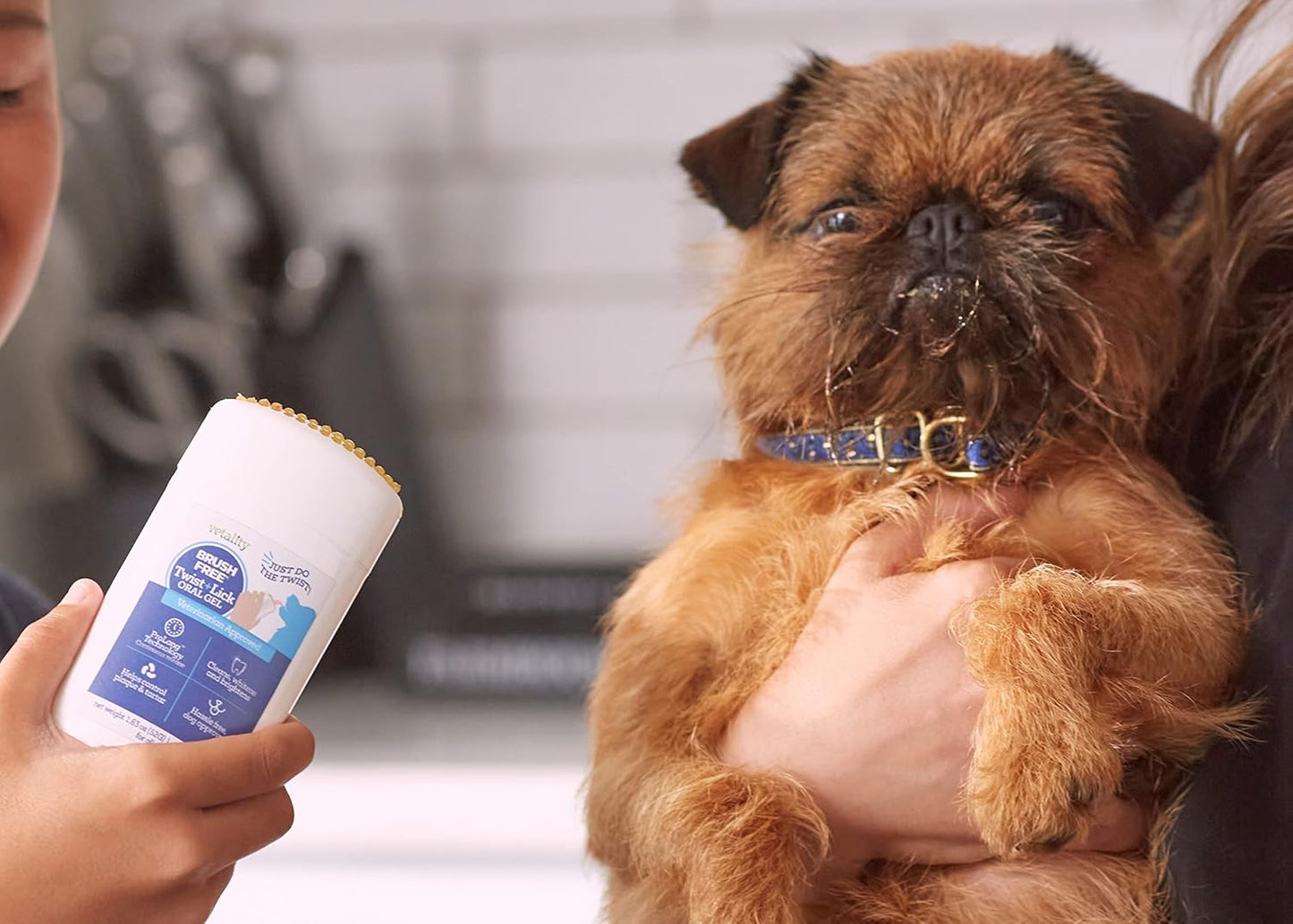 Twist and Lick Dental Gel for Dogs, Cleans Teeth and Freshens Breath for 24 Hours, Chicken Flavor, 2 oz, 30 Day Supply